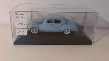 Renault Frégate Amiral bleue de 1953 - Bernard Miniatures