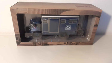 Camion Berliet GLA/GLB transport de chevaux (camion bleu) Bernard Miniatures