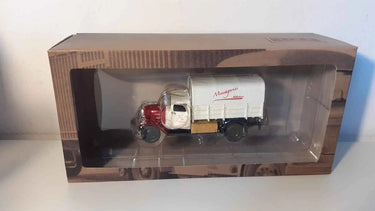 Camion CITROEN U23 à ailes plates de 1948 avec ridelles bâché bâche blanche et inscription "Messageries Malabert" Bernard Miniatures