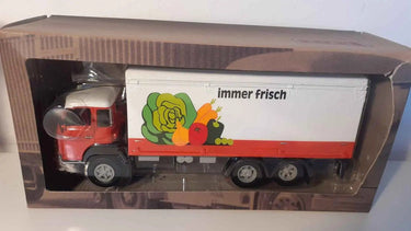 Camion Saurer D 330 frigo "COOP" (Immer Frisch) Bernard Miniatures