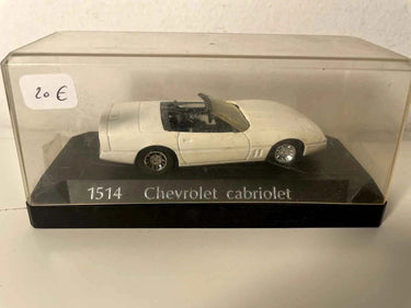 Chevrolet cabriolet blanche Solido référence 1514 (voiture américaine) Bernard Miniatures