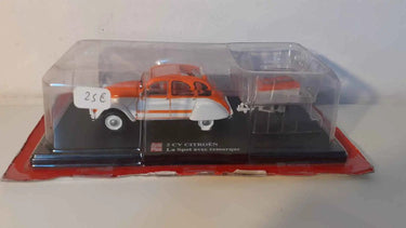 Citroën 2 CV Spot avec remorque Bernard Miniatures