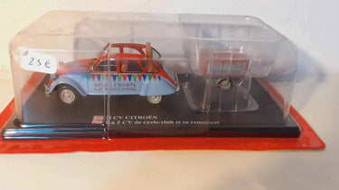 Citroën 2 CV de cyclo-club et sa remorque Bernard Miniatures
