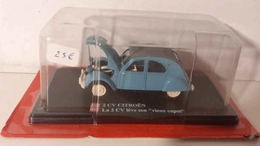 Citroën 2 CV lève son vieux capot Bernard Miniatures