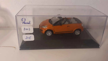 Citroën C3 Pluriel orange foncée/marron? de 2003 (boite plexi) Bernard Miniatures