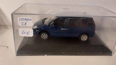 Citroën C8 bleue foncée (boite plexi) Bernard Miniatures