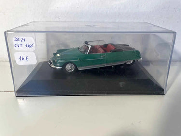 Citroën DS21 CVT cabriolet verte de 1966 (boite plexi) Bernard Miniatures