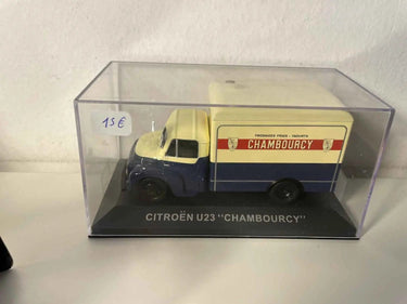 Citroën U23 bleu et beige avec publicité CHAMBOURCY Bernard Miniatures