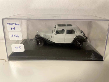 Citroën traction 7A grise de 1934 (boite plexi) Bernard Miniatures