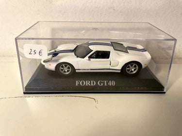 Ford GT40 blanche et barres bleues (voiture américaine) Bernard Miniatures