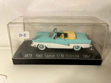 Ford Taunus 17M cabriolet bleue claire et blanche de 1957 (Solido référence 4575) Bernard Miniatures