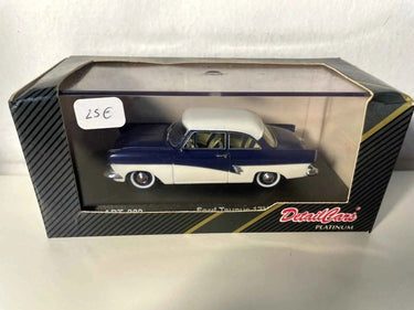 Ford Taunus 17M coupé bleue et blanche de 1957 (collection DétailCars article N°382) Bernard Miniatures