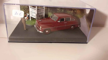 Ford Vedette bordeaux - la route bleue Bernard Miniatures