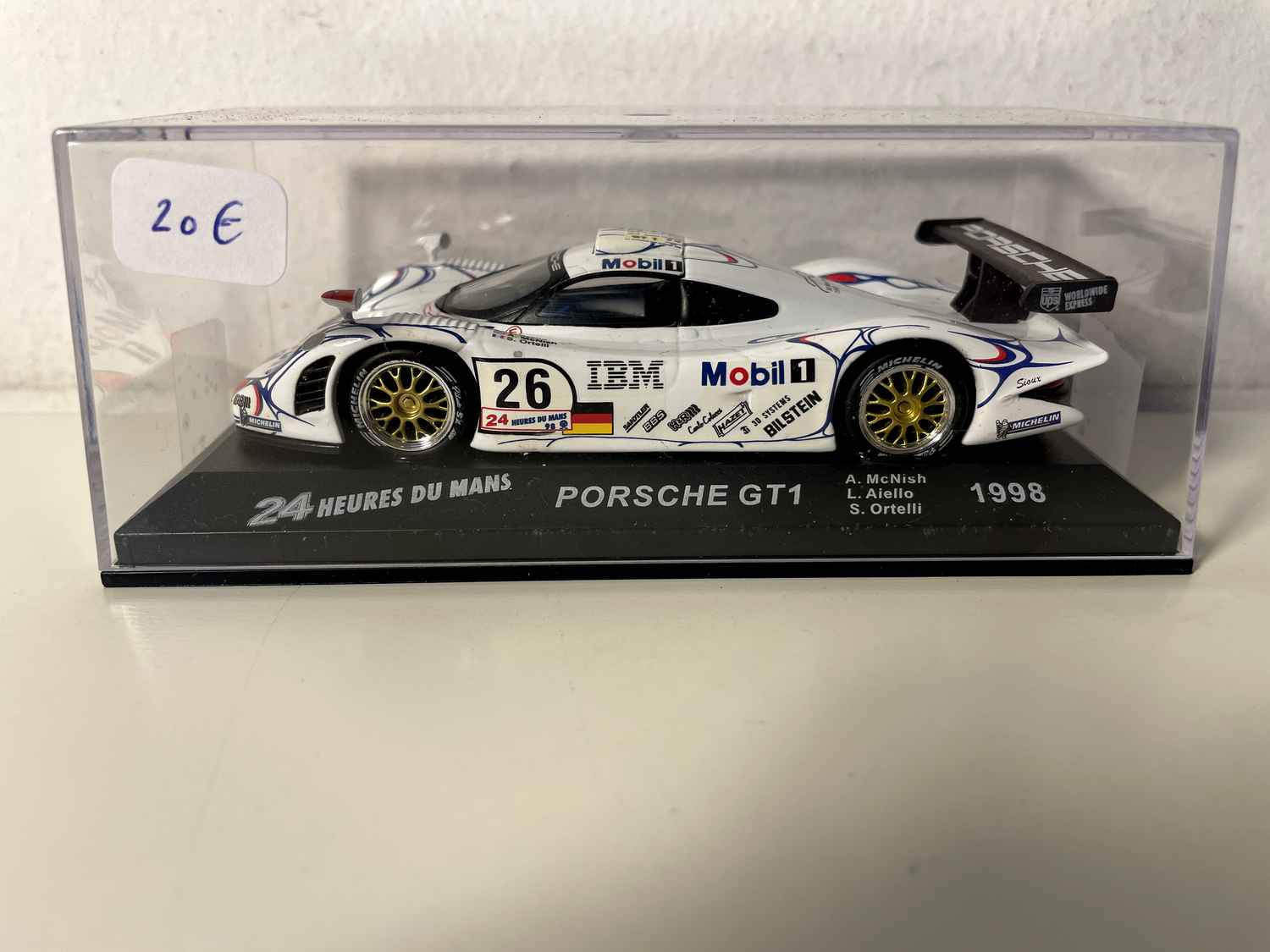 Porsche 911 GT1 n° 26 24h Le Mans 1997 Mobil 1/43 Spark S9908 Porsche 911 GT1 n° 26 24h Le Mans 1997 Mobil 1/43 Spark S9908