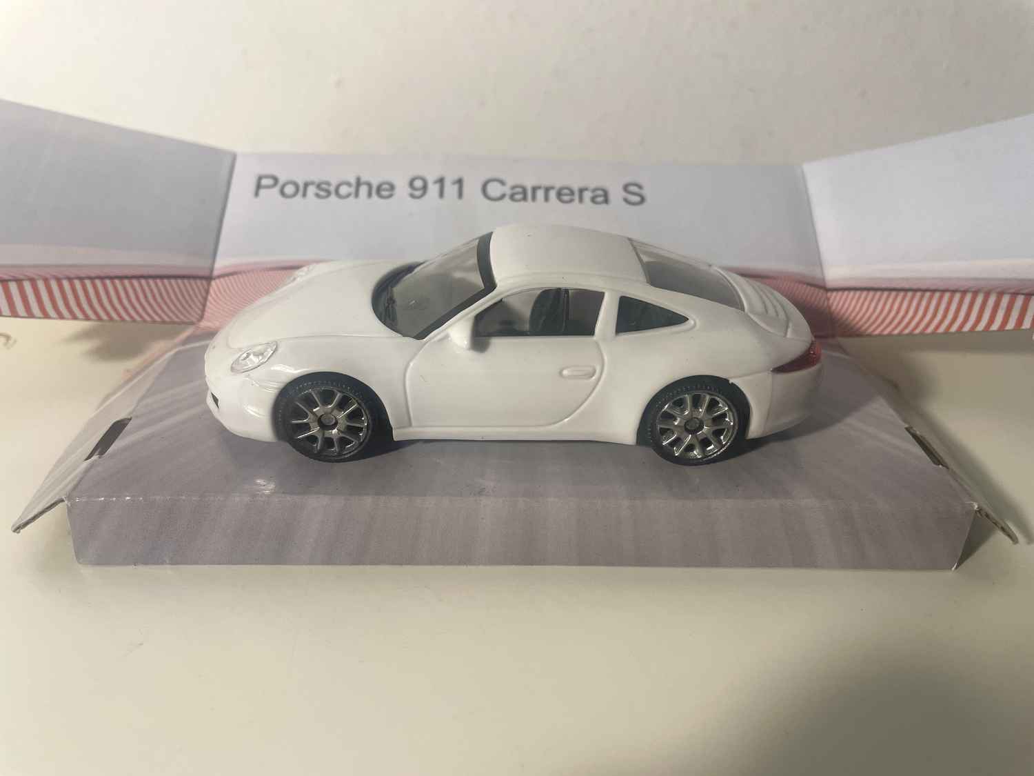 Porsche 911S blanche de 1968 - Auto Plus – Voiture miniature Porsche 911S blanche de 1968 - Auto Plus – Voiture miniature