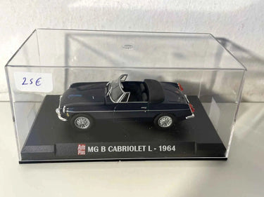 MG B cabriolet L bleue foncée de 1964 Bernard Miniatures