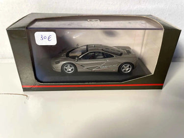 McLaren F1 Street car Tag-Heuer (Minichamps) Bernard Miniatures