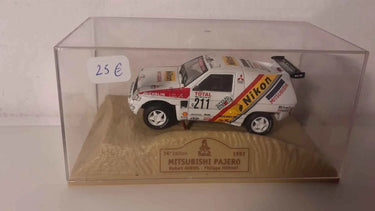 Mitsubishi Pajéro N°211 (rallye Paris-Dakar 1992) Bernard Miniatures