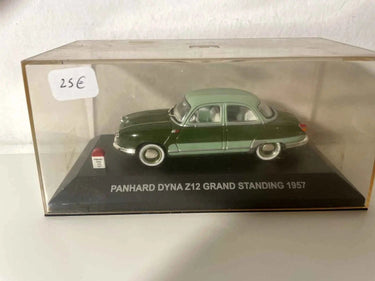 Panhard Dyna Z12 grand standing de 1957 (avec 2 couleurs de vert) Bernard Miniatures
