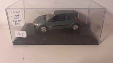 Renault Mégane 2 sport coupé 2.0 16v verte de 2003 Bernard Miniatures