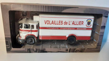 Voitures Miniatures Camion BERLIET GR 200 Volailles de l'Allier - Bernard Miniatures