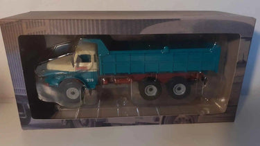Voitures Miniatures Camion MAN SAVIEM 32-256 DHA DE 1958 - camion bleu-vert avec le N°519 sur le tracteur - Bernard Miniatures