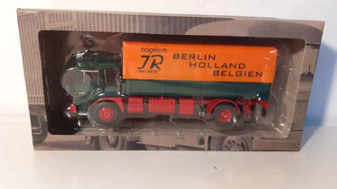 Voitures Miniatures Camion Man Büssing Unterflur de 1975 plateau vert et bâche orange "Holland" - Bernard Miniatures