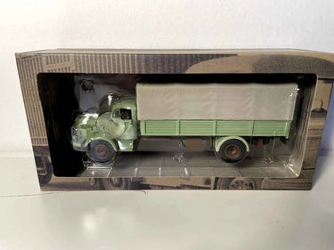 Voitures Miniatures Camion Mercedes-Benz L325/LA325 plateau bâché (camion vert pâle et bâche grise) - Bernard Miniatures
