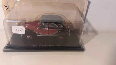 Voitures Miniatures Citroën 2 CV Charleston bordeaux et noire de 1981 - Bernard Miniatures