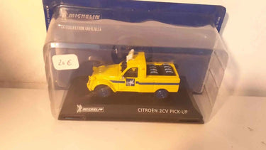 Voitures Miniatures Citroën 2 CV pick-up avec pneux MICHELIN - Bernard Miniatures