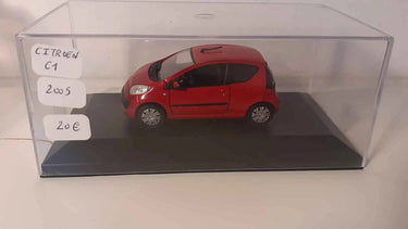 Voitures Miniatures Citroën C1 rouge de 2005 (boite plexi) - Bernard Miniatures
