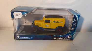 Voitures Miniatures Citroën C4 commerciale de 1930 MICHELIN - Bernard Miniatures