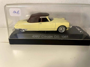 Voitures Miniatures Citroën DS jaune et toit marron de 1961 (Solido référence 4599) (boite plexi) - Bernard Miniatures
