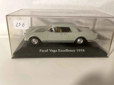 Voitures Miniatures Facel Véga Excellence grise de 1958 - Bernard Miniatures