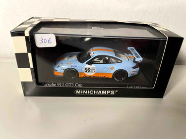 Voitures Miniatures Porsche 911 GT3 Cup aux couleurs de GULF (bleue et orange) - Bernard Miniatures