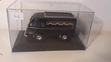 Voitures Miniatures Renault 1000 kg noir fourgon mortuaire - Bernard Miniatures