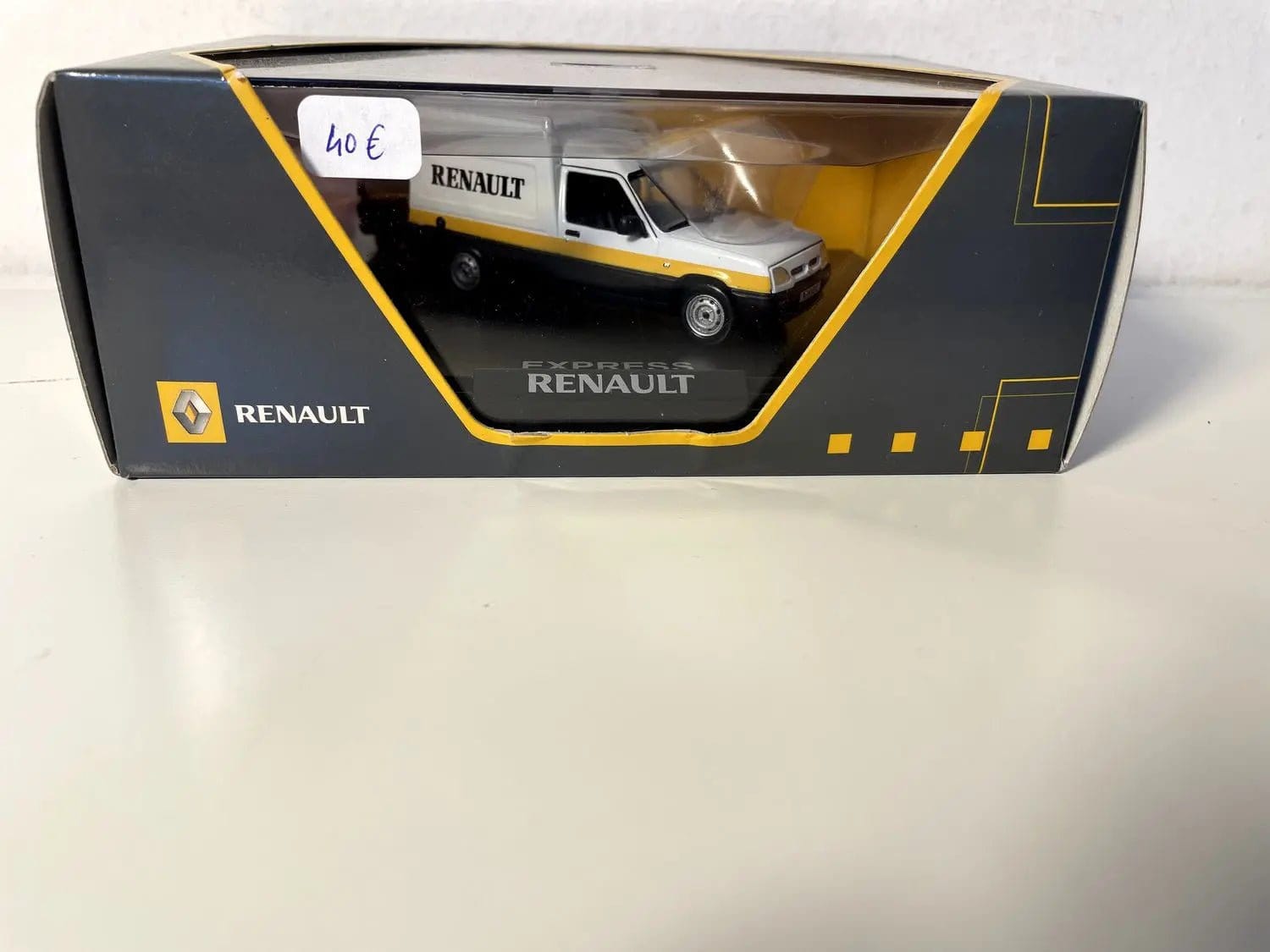 COFFRET DIORAMA ASSISTANCE rallye Volkswagen GOLF camions remorques 1 COFFRET DIORAMA ASSISTANCE rallye Volkswagen GOLF camions remorques 1