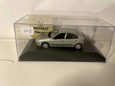 Voitures Miniatures Renault Mégane grise de 1999 - Bernard Miniatures