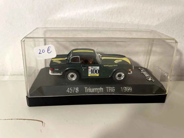 Voitures Miniatures Triumph TR6 verte de 1969 avec le numéro 100 (Solido référence 4578) - Bernard Miniatures