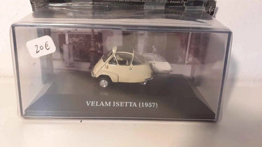 Voitures Miniatures Vélam Isetta beige de 1957 - Bernard Miniatures