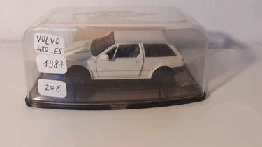 Volvo 480-ES blanche de 1987 (fabricant PILEN) Bernard Miniatures