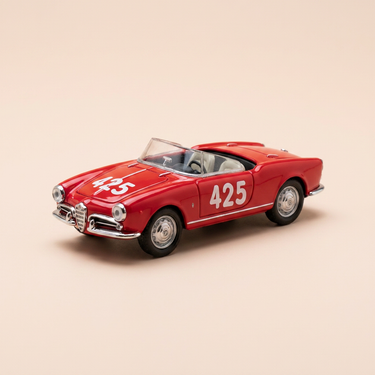 Voiture miniature - Alfa Roméo Giulietta Spyder rouge numéro 425 de 1958 - collection DetailCars référence 206
