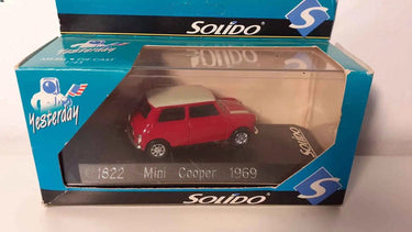 Voitures Miniatures Mini Cooper rouge et toit blanc de 1969 - Bernard Miniatures