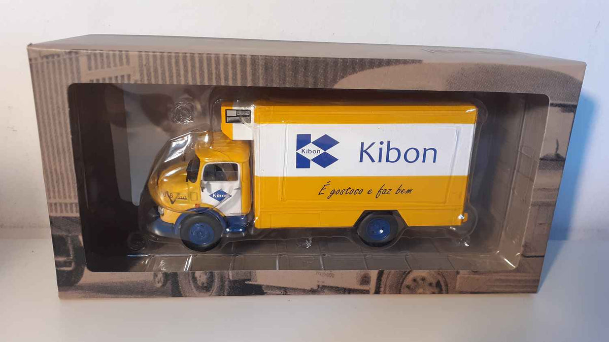 MERCEDES L 1113 vrachtwagen uit 1968 met KIBON-reclame