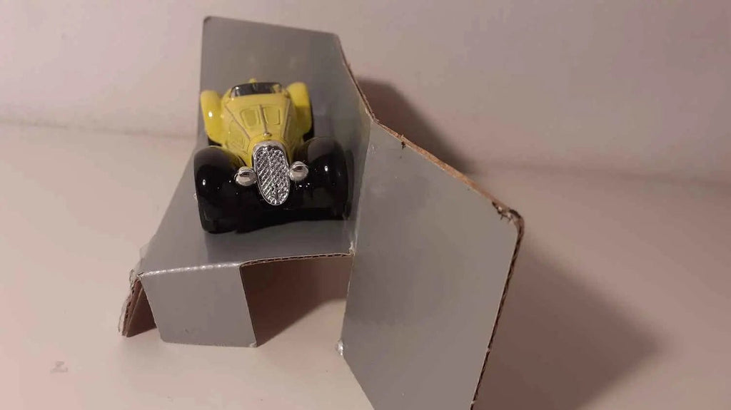 Alfa Roméo 8C 2900 jaune de 1938 Bernard Miniatures