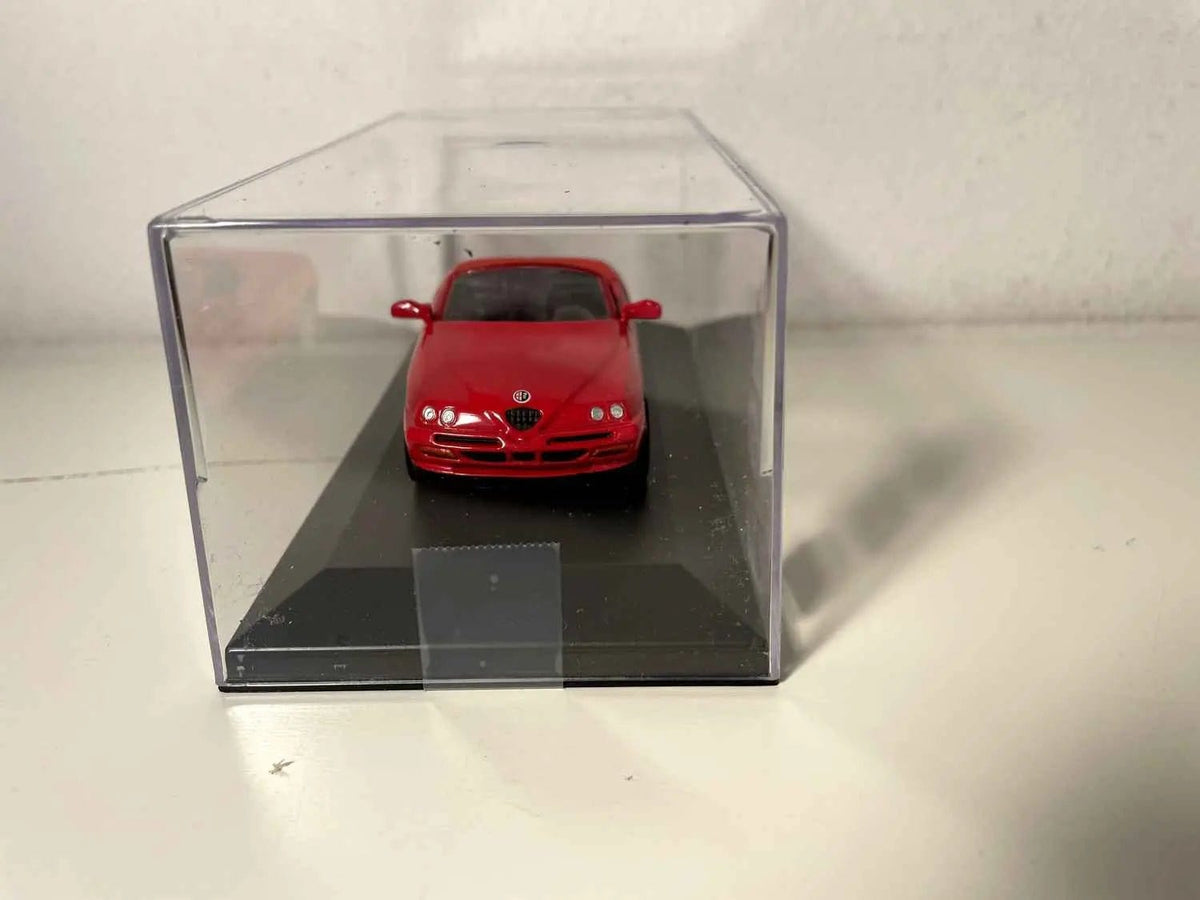 Alfa Roméo Alfa Spider rouge de 1996 Bernard Miniatures