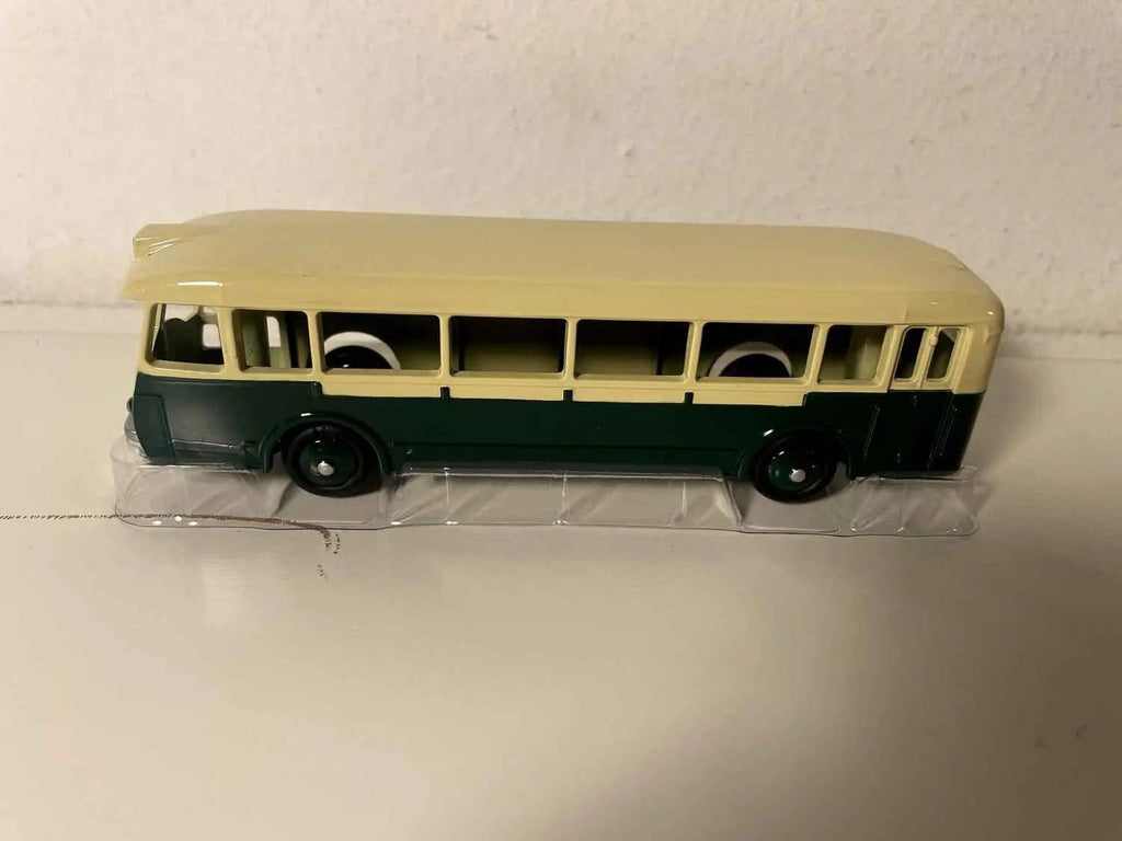 Autobus Parisien vert et beige Dinky-Toys (éditions Atlas) Bernard Miniatures