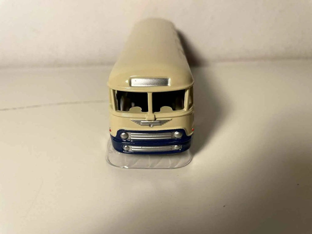 Autocar Chausson bleu et beige Dinky-Toys (éditions Atlas) Bernard Miniatures