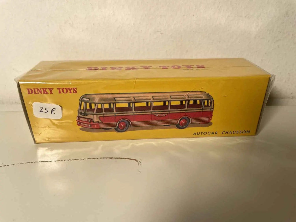 Autocar Chausson bleu et beige Dinky-Toys (éditions Atlas) Bernard Miniatures