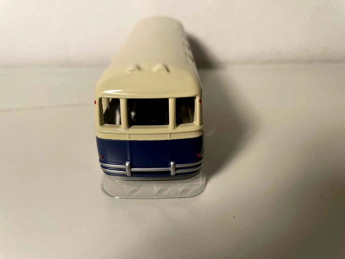 Autocar Chausson bleu et beige Dinky-Toys (éditions Atlas) Bernard Miniatures